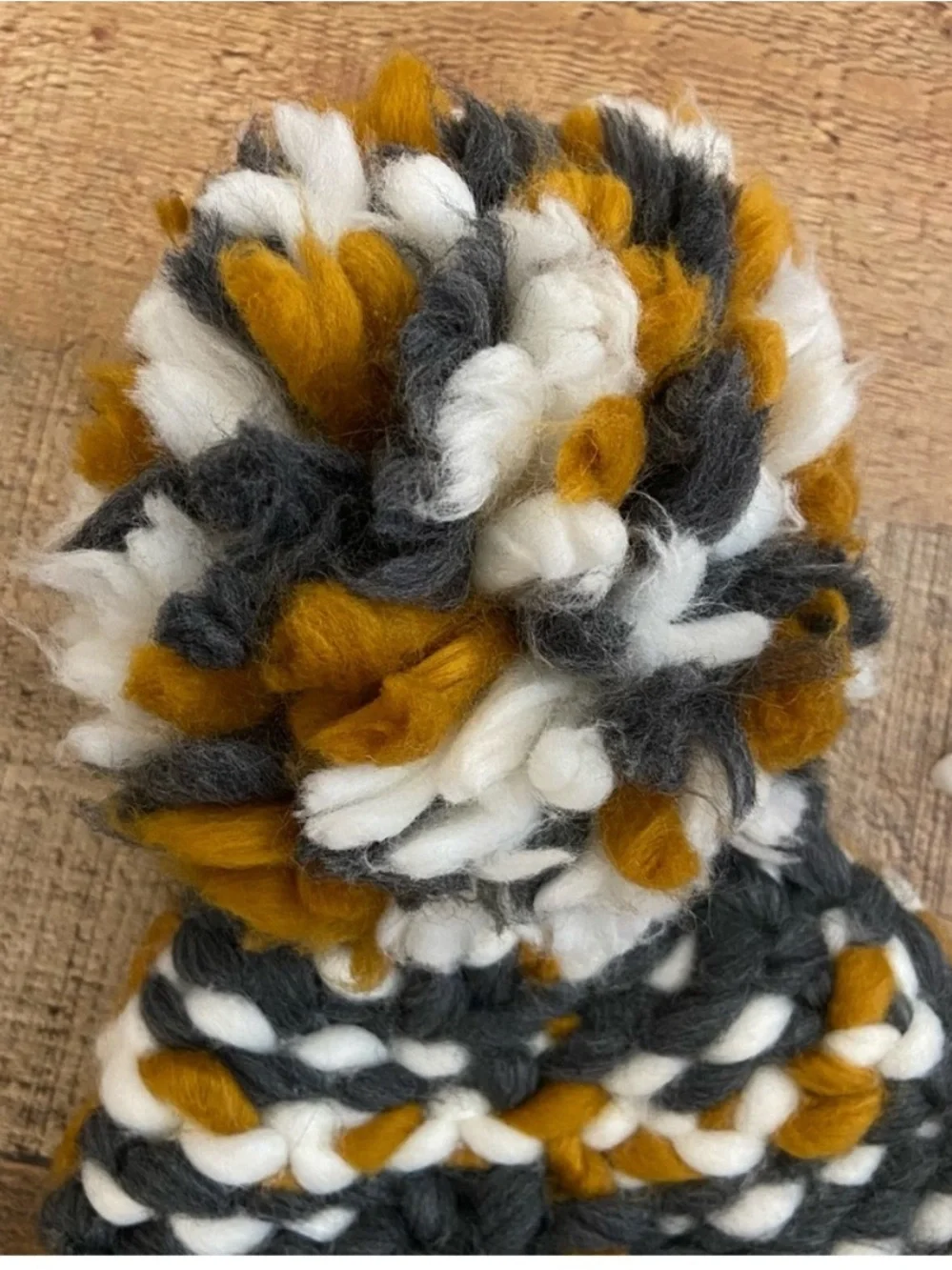 N/A hand knit